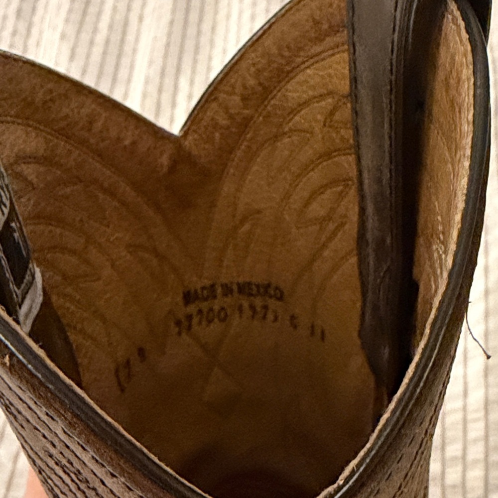 Frye Distressed Brown Western Boots - Picture 8 of 11